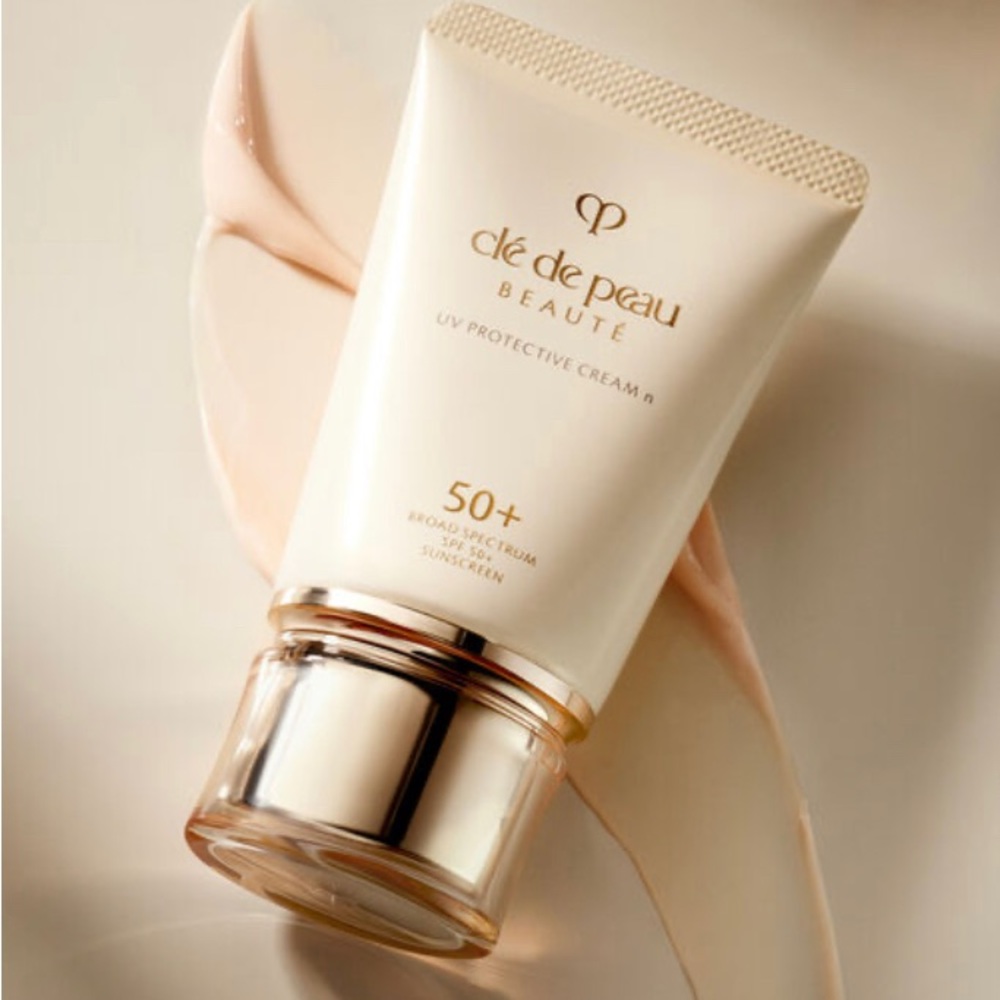 Cle De Peau Sunscreen spf 50+ sealed